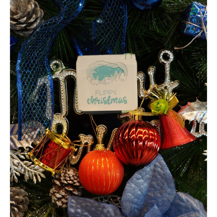 Set de 24 ornamente de brad, Flippy, de tip Glob, Rosu/ Maro, din polistiren, cu finisaj sclipitor , cutie  5  cm adancime x 29  cm lungime x 19  cm inaltime [10]