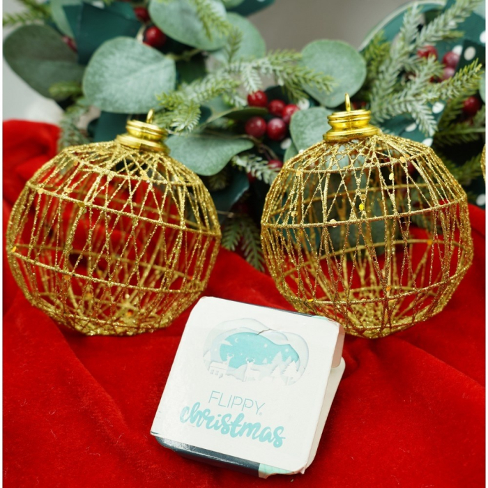 Set de 3 ornamente de brad, Flippy, de tip Glob, Auriu, cu ø de 10 cm, din metal, cu finisaj sclipitor , cutie  10  cm adancime x 30  cm lungime x 10  cm inaltime [10]