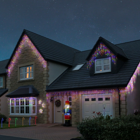 Turturi/Franjuri 220V - Instalatie Craciun Yoto, Tip Franjuri/Turturi, 12 m, 300 LED-uri, Prelungitor 1.5 m, 8 Jocuri de Lumini, Interconectabila, Conectare la Retea, Fir transparent, Interior/Exterior, Multicolor