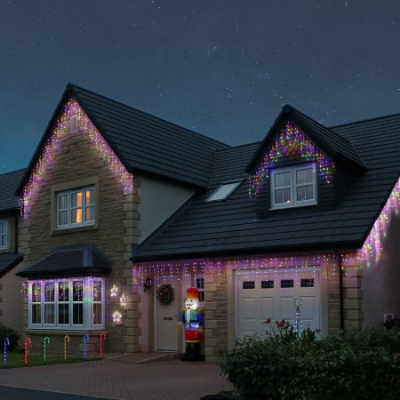 Turturi/Franjuri 220V - Instalatie Craciun Yoto, Tip Franjuri/Turturi, 7 m, 200 LED-uri, Prelungitor 1.5 m, 8 Jocuri de Lumini, Interconectabila, Conectare la Retea, Fir transparent, Interior/Exterior, Multicolor