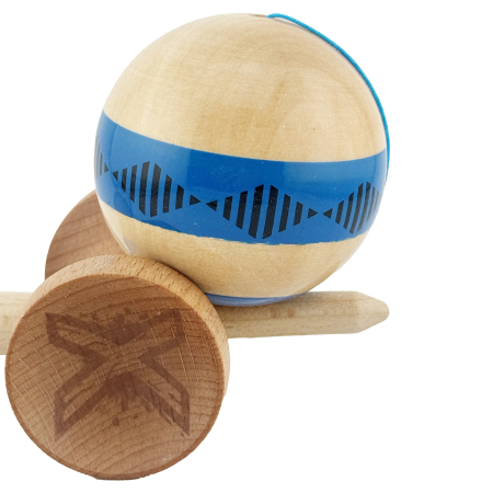 Kendama X FREQUENCY Originala, Profesionala, Flippy, Big Cups V2, Super Sticky cu Cupe Mari, Rulment Metalic, din lemn 18 cm, Ata 55 cm, Albastru/Maro [7]