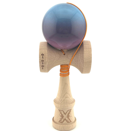 Kendama Super Sticky V2 Cupe Mari - Kendama X Originala, Profesionala, Flippy, Big Cups V2, Super Sticky cu Cupe Mari, din lemn 18 cm, Rulment Metalic cu Ata 55 cm, Albastru/Mov/Roz