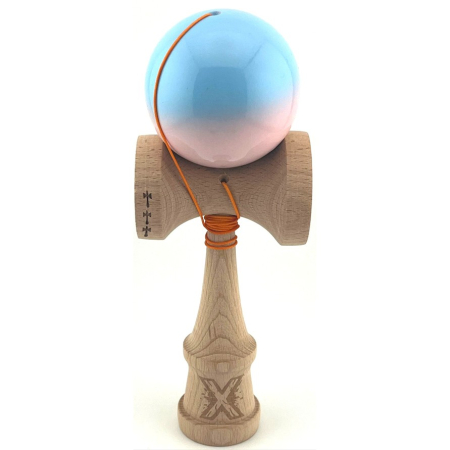 Kendama Super Sticky V2 Cupe Mari - Kendama X Originala, Profesionala, Flippy, Big Cups V2, Super Sticky cu Cupe Mari, din lemn 18 cm, Rulment Metalic cu Ata 55 cm, Albastru deschis/Roz