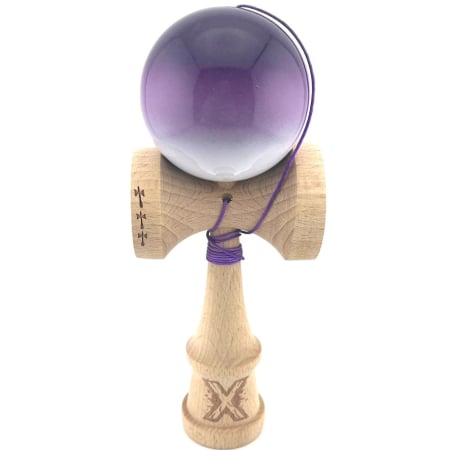 Kendama Super Sticky Big Cup V2 - Kendama X Originala, Profesionala, Flippy, Big Cups V2, Super Sticky cu Cupe Mari, din lemn 18 cm, Rulment Metalic cu Ata 55 cm, Mov/Alb