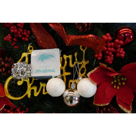 Set de 20 ornamente de brad, Flippy, de tip Glob, Alb/ Argintiu, din polistiren, cu finisaj sclipitor , cutie  4  cm adancime x 20  cm lungime x 16  cm inaltime [3]