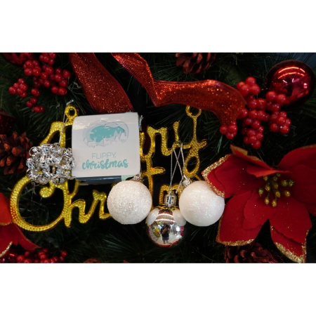 Set de 20 ornamente de brad, Flippy, de tip Glob, Alb/ Argintiu, din polistiren, cu finisaj sclipitor , cutie  4  cm adancime x 20  cm lungime x 16  cm inaltime [8]