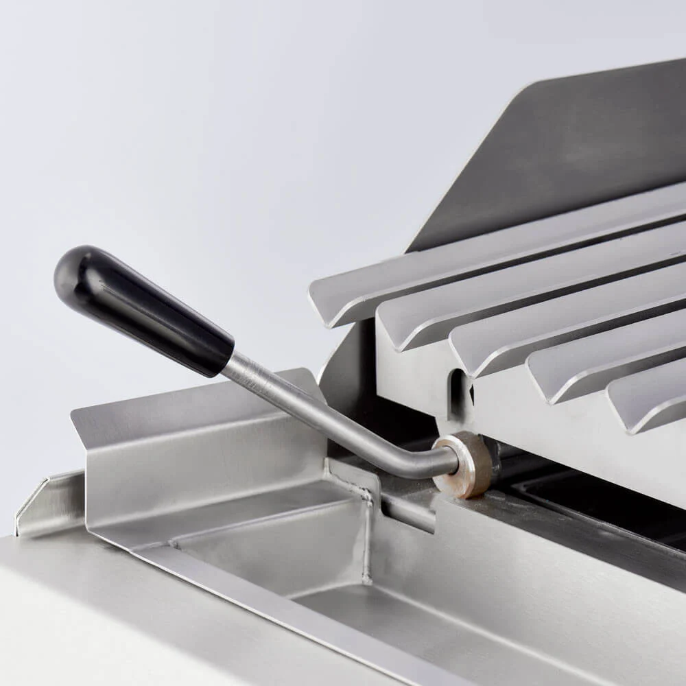Grătar Fry-top cu rocă vulcanică si grilaj tip V tip dulap inchis pe gaz, linia 700 [3]