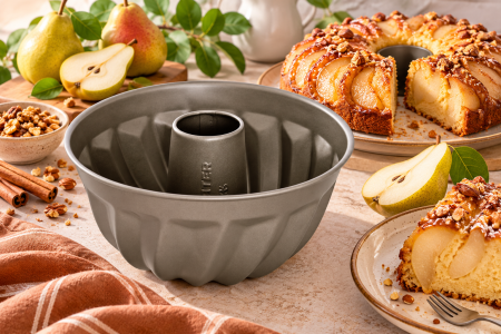 Totul pentru Cofetarie, Patiserie,Pizza - Forma chec/cozonac rotund, con teflonat -0.6 l