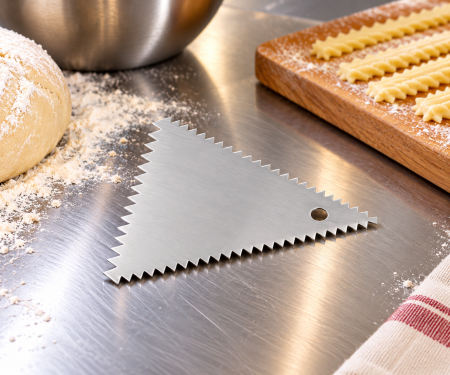 Totul pentru Cofetarie, Patiserie,Pizza - Rascheta Aluat Inox, 11 x11 cm