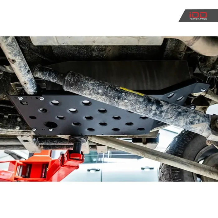 Skid plate for IOD Performance fuel/water sub tank Nissan Patrol Y61 LWB [8]