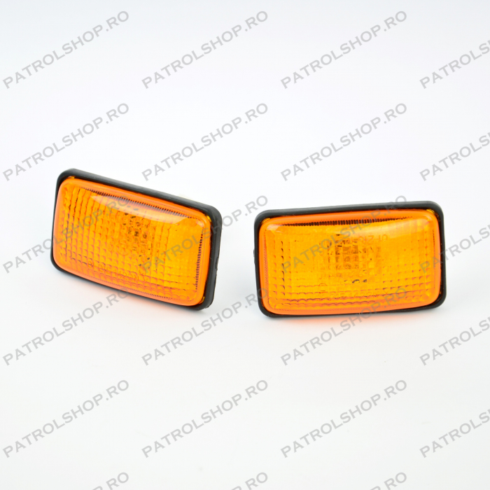 Front fender indicator lamp Nissan Patrol Y60 Y61 - PATROL SHOP [2]