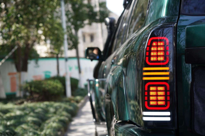 Set lampi spate LED fumurii Nissan Patrol Y61 GU4 >2004 [7]