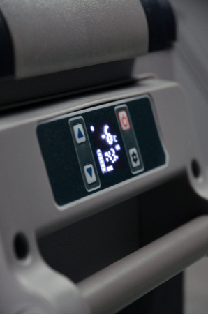 Frigider auto OVERLANDER 45 litri 12/24/220V [4]