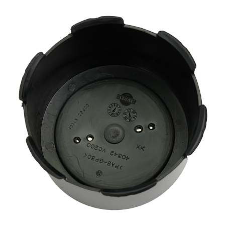Rear hub center cap cover OE Nissan Patrol Y60 Y61 [1]