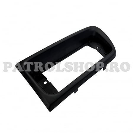 Rear right bumper lamp finisher OEM Nissan Patrol Y61 <2001 - PATROL SHOP [1]