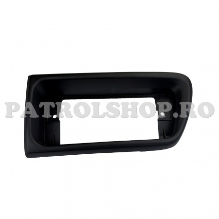 Elemente Caroserie - Ornament lampa spate dreapta OEM Nissan Patrol Y61 <2001 - PATROL SHOP