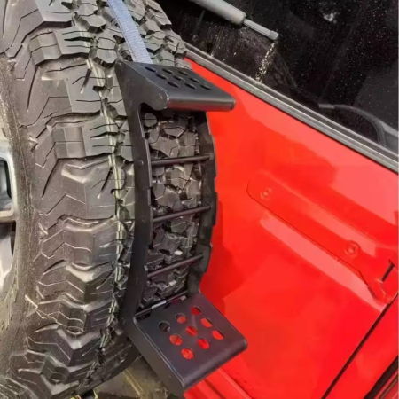 Trepte acces plafon pentru roata de rezerva, universal 4x4 [7]
