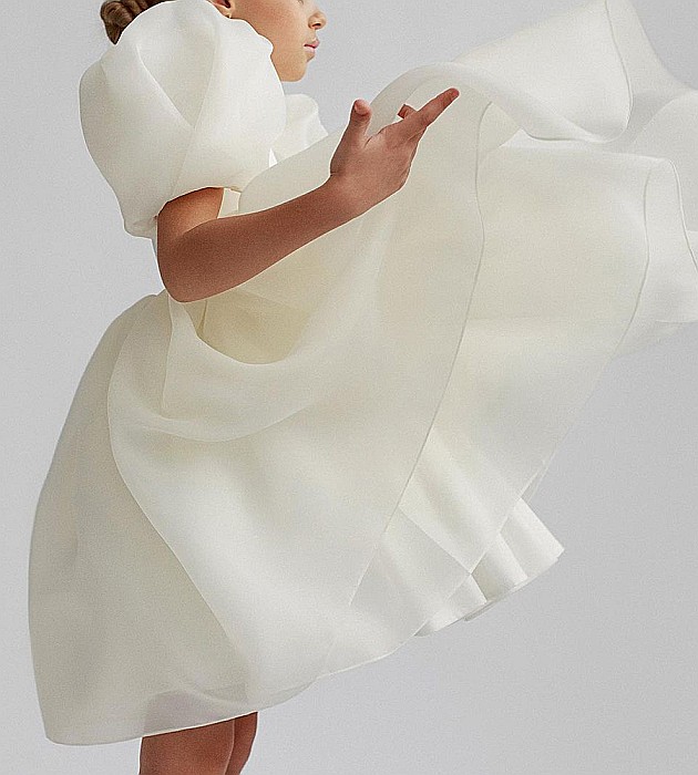 Rochita Ivory Swan [2]