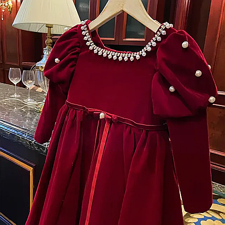 Rochita Craciunita cu perle [1]