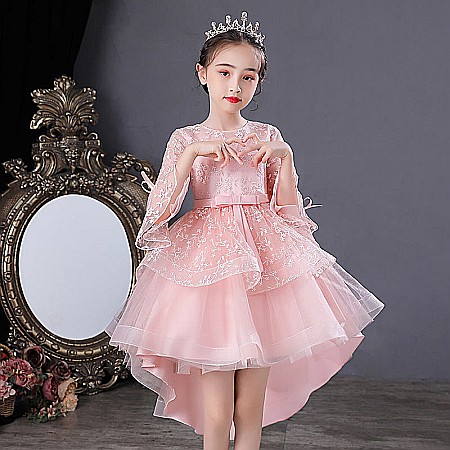 Rochita Atena (Roz) [1]