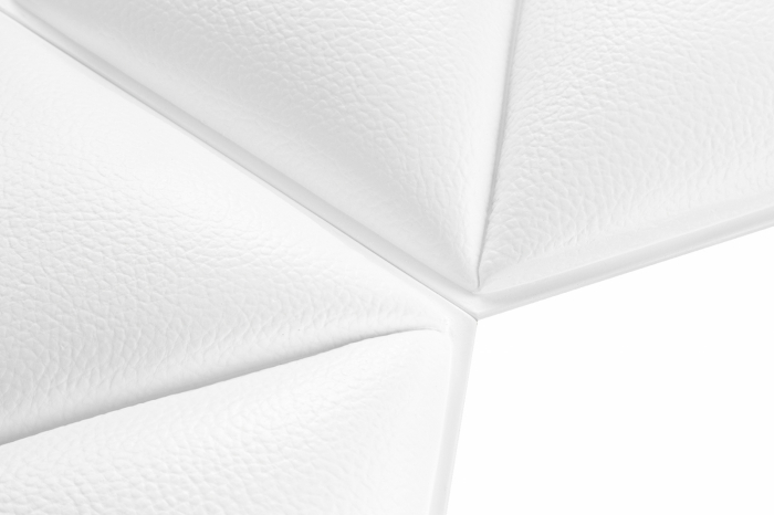 Panou W332, 46.6cm x40.4cm x3.8cm [9]