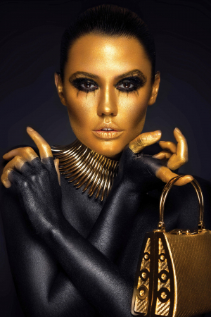 Tablouri Chic și Glam - Forța eleganței