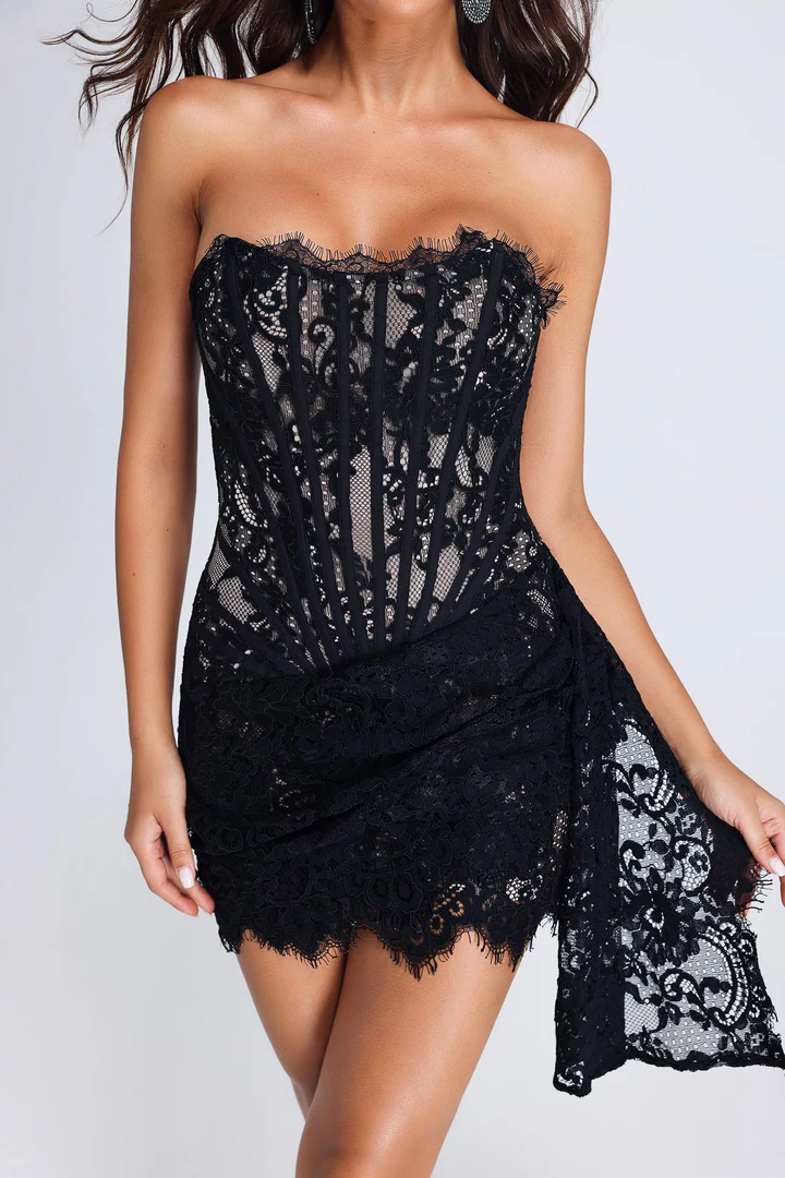 ROCHIE SCURTA DIN DANTELA ELIS [2]