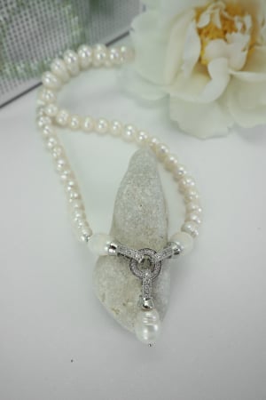 Coliere perle albe - COLIER DESIRE