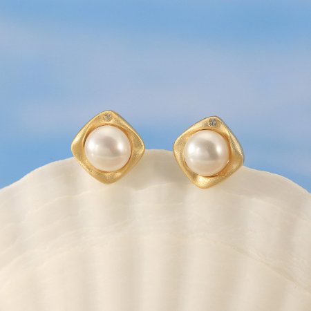 Cercei Adaline din argint placat cu aur 14k, perle de cultură si zirconiu [2]