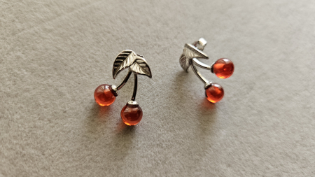 BIJUTERII ARGINT - Cercei Cirese argint rodiat - Cu cirese la urechi!
