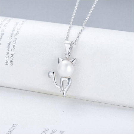 Colier din argint rodiat cu pandantiv în formă de pisică și perlă de cultură – perfect pentru iubitoarele de pisici [4]