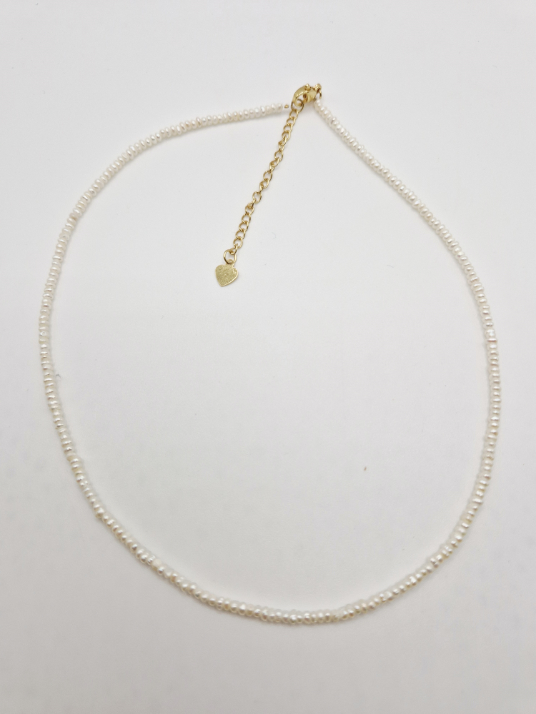 Choker minimalist din perle naturale [2]