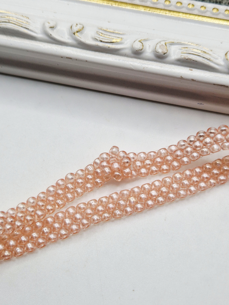 Bratara eleganta realizata din margele calitative, miyuki de 3mm, de culoare roz somon. [2]