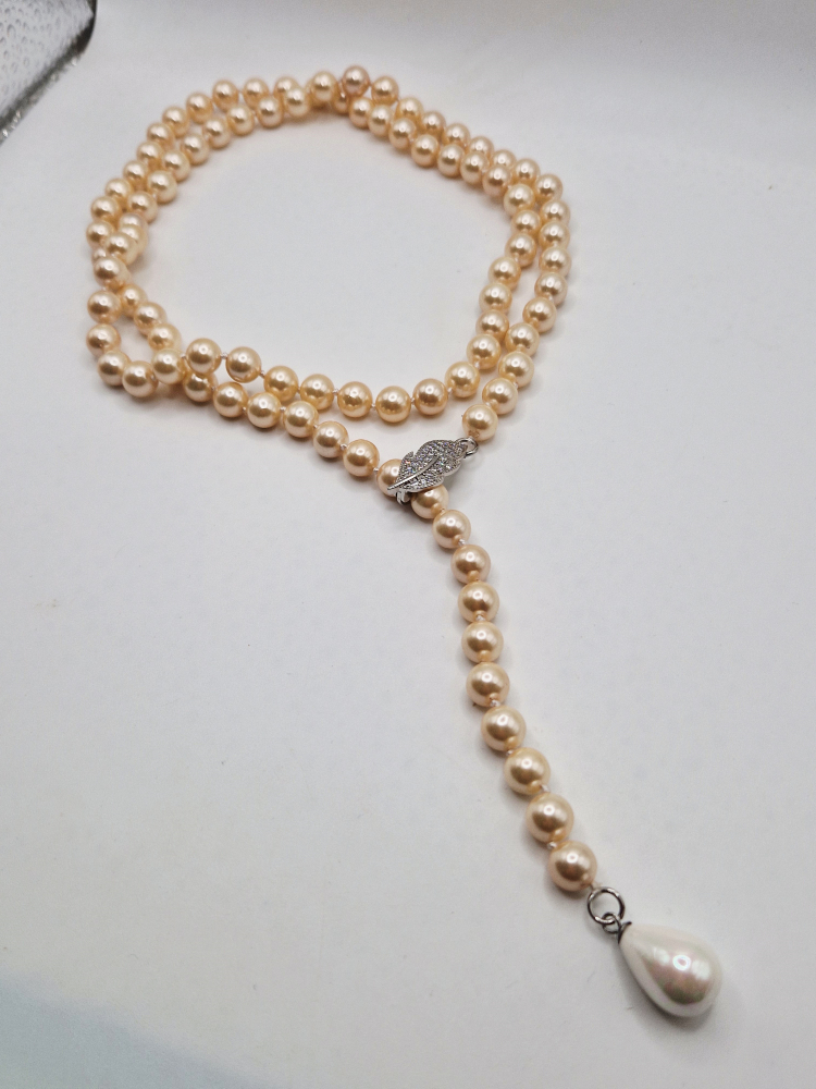 Colier delicat și lung din Perle tip Mallorca ivory. [4]