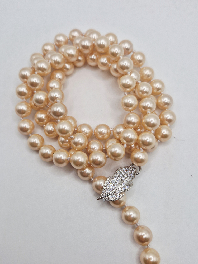 Colier delicat și lung din Perle tip Mallorca ivory. [3]