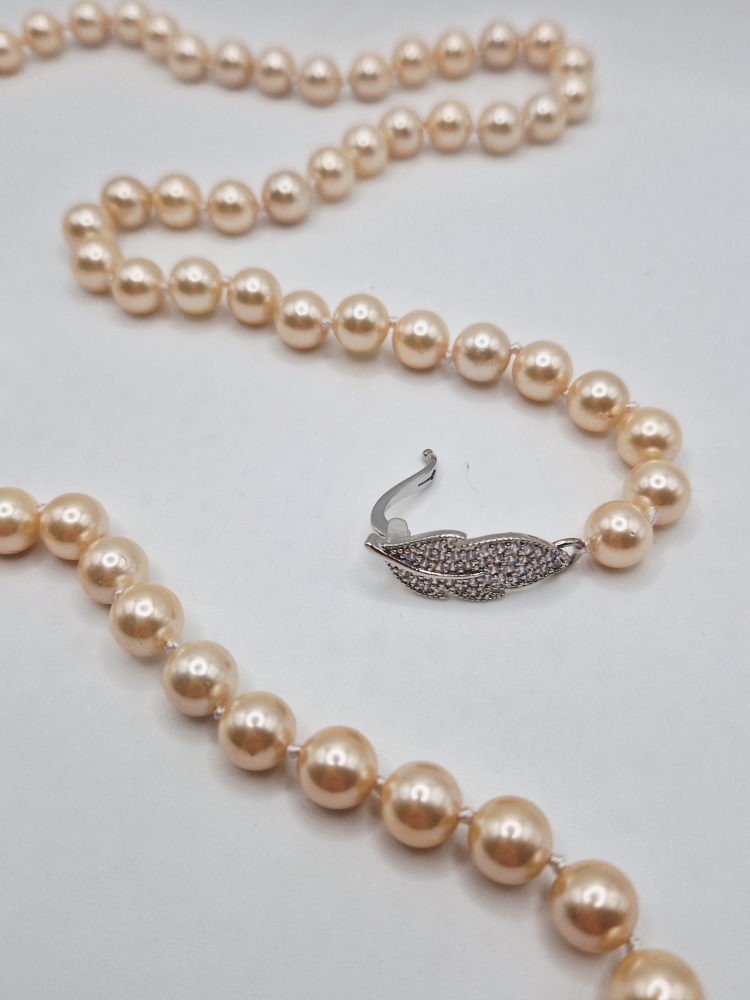 Colier delicat și lung din Perle tip Mallorca ivory. [2]