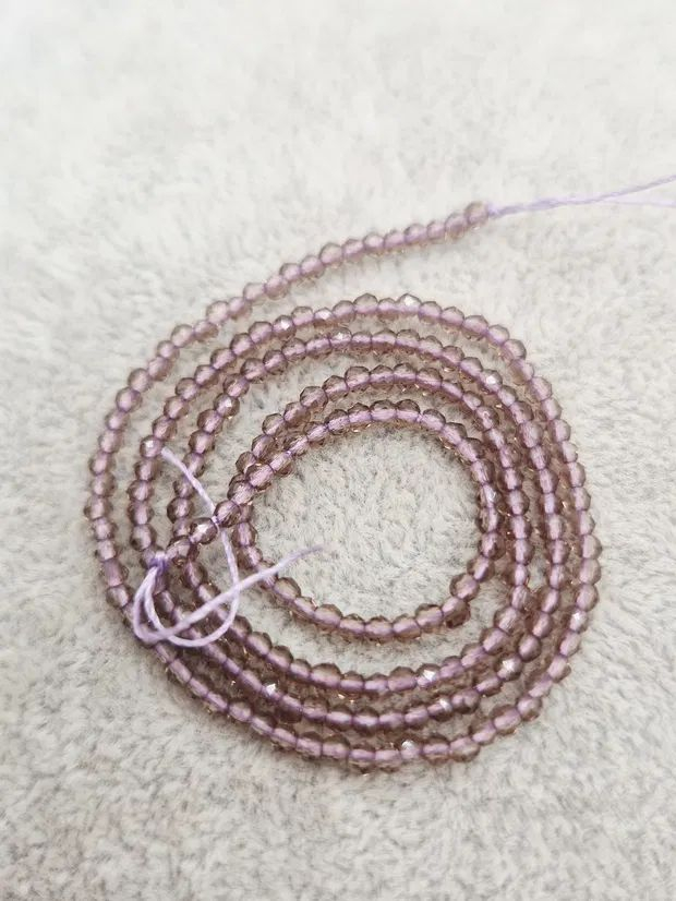 Cristale de 2mm lila. [1]