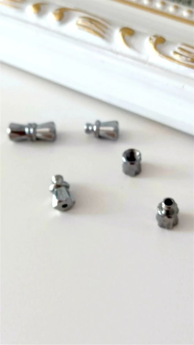 Închizătoare cu filet, argintiu închis, 11x5mm, orificiu 1mm - 1 buc [3]