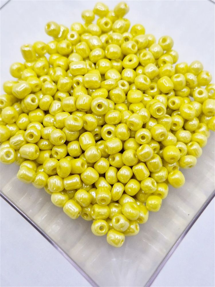 Mărgele de nisip, galben perlat 4mm [1]