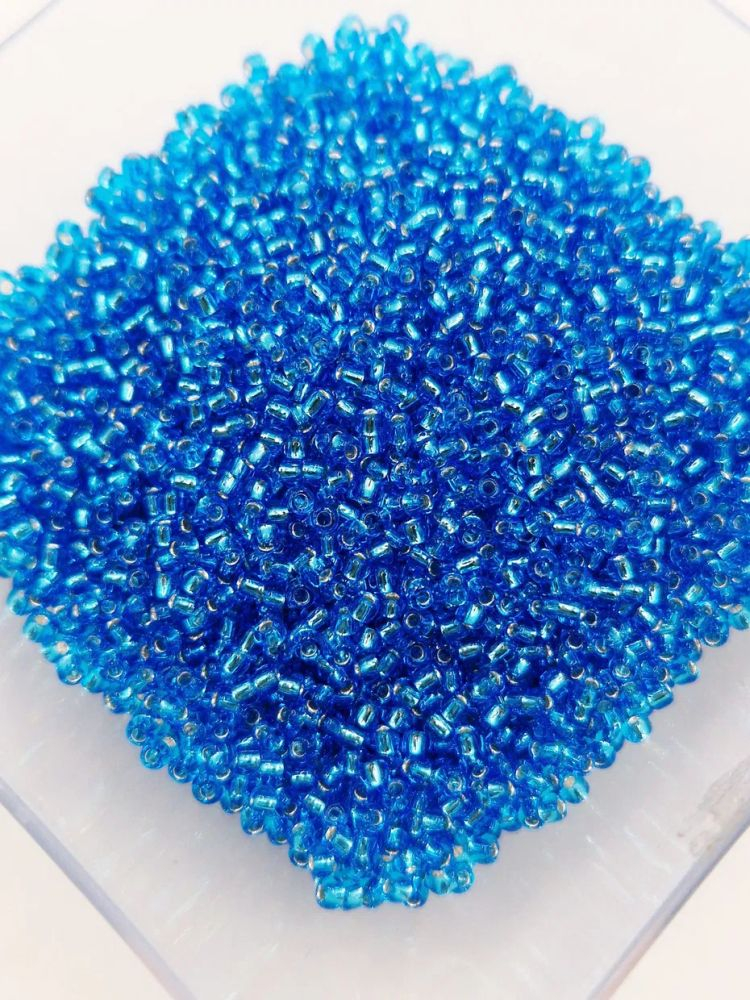 Toho 2mm, Silver Lined Dk Aqua - 10 grame [1]