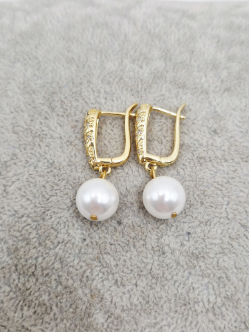Cercei - Cercei din Perla tip Mallorca cu tortita din cubic zirconia, placata cu aur 18k.