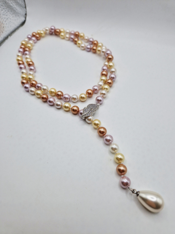 Colier delicat și lung din Perle tip Mallorca auriu. [3]