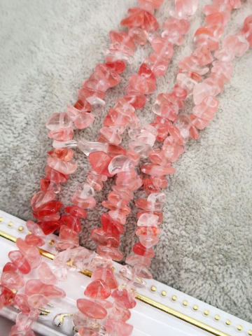 Chipsuri - Cuart cherry, chips mediu 2cm - 1 șirag