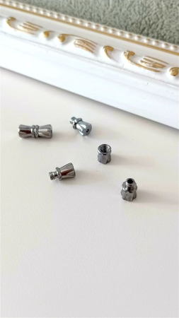 Aliaj argintiu inchis - Închizătoare cu filet, argintiu închis, 11x5mm, orificiu 1mm - 1 buc