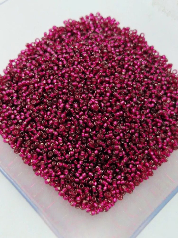 Toho 1,5mm - Toho 1.5mm, Silver Lined Dragonfruit 2223 - 5g