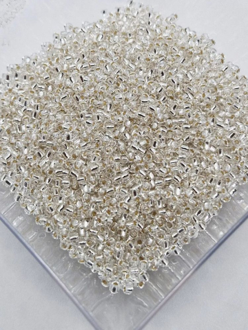 Toho 2mm - Toho 2mm, Silver Lined Crystal - 10g