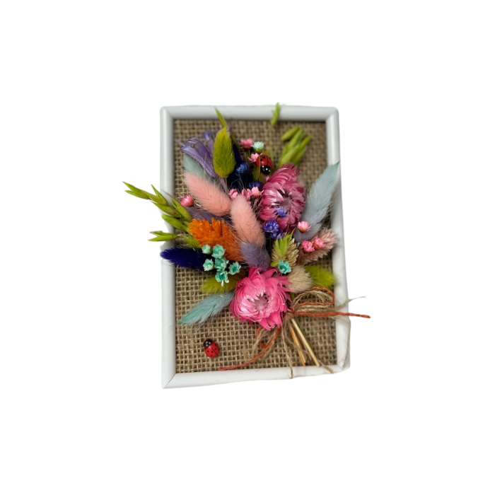 Mărțișor handmade cu flori uscate pastelate și fundă rustică [2]