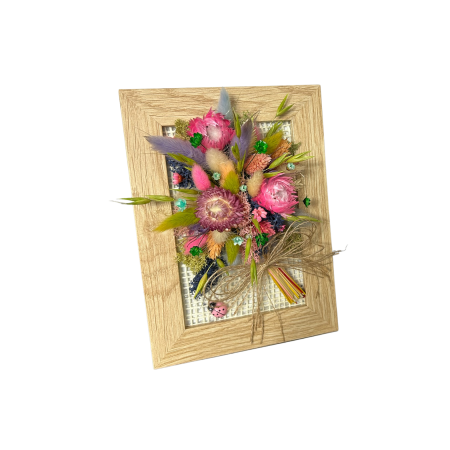 Tablouri flori uscate - Mărțișor Handmade „Bucurie Pastelată” – Flori Uscate și Fundă Rustică