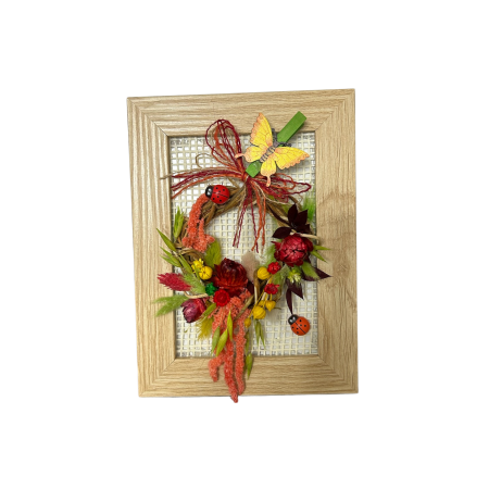 Tablouri flori uscate - Mărțișor Handmade „Cunună de Noroc” – Flori Uscate și Buburuze