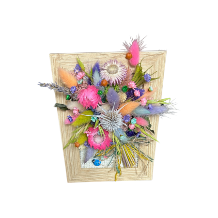 Tablouri flori uscate - Mărțișor Handmade „Povestea Primăverii” – Flori Uscate în Cadru Rustic